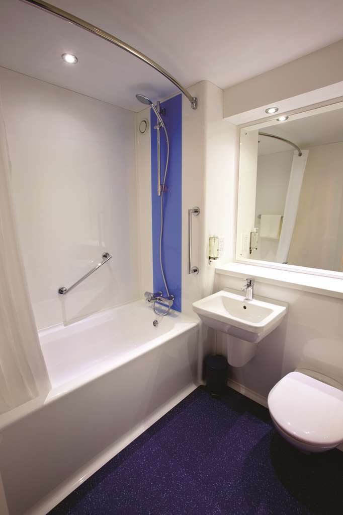 Travelodge Warrington Lowton Pokój zdjęcie
